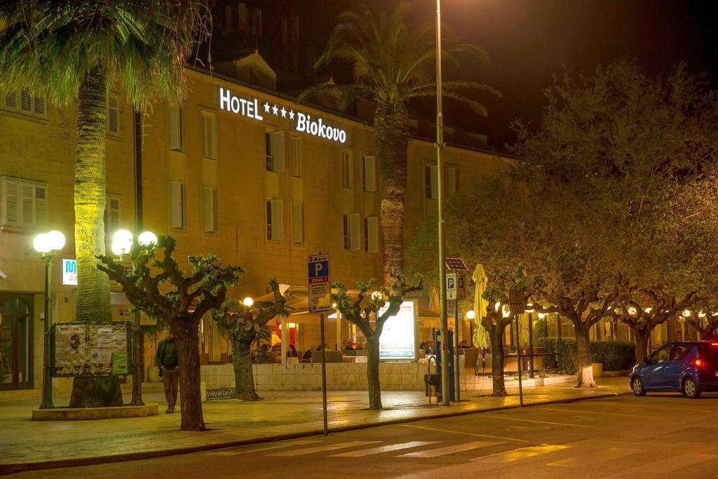 Hotel Biokovo มาคาร์สกา ภายนอก รูปภาพ